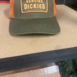 Original dickies truckers snap back cap